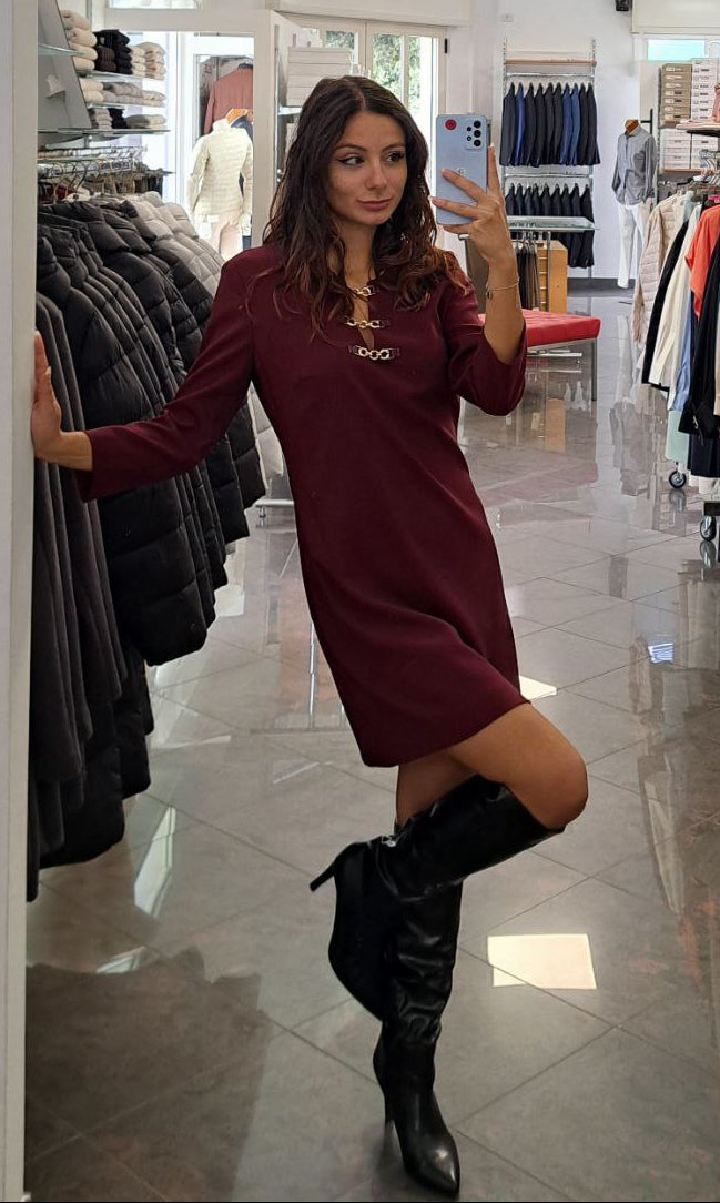 KOCCA Abito Corto con Catene Dorate